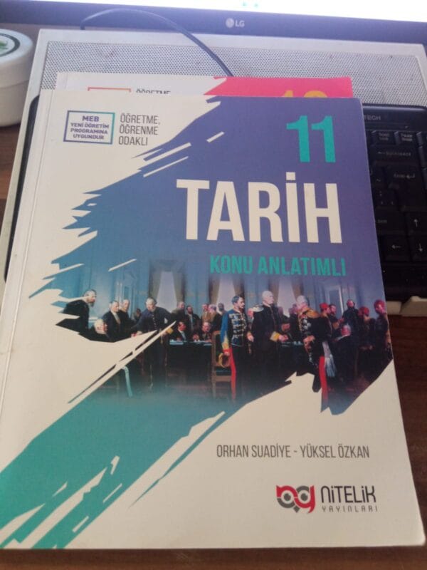 11.SINIF TARİH KONU ANLATIMLI/Orhan SUADİYE-Yüksel ÖZKAN