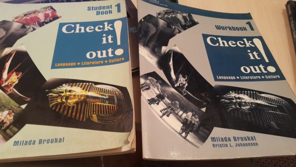 CHECK İT OUT! (Student book 1+Workbook 1) Milada Broukal