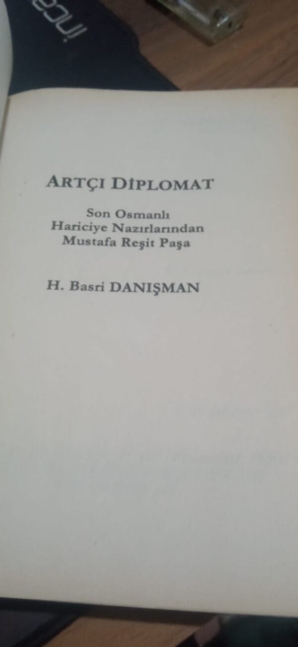 ARTÇI DİPLOMAT/H. Basri DANIŞMAN - Görsel 2