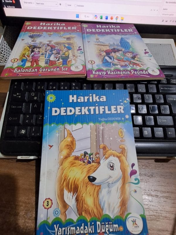 Harika DEDEKTİFLER(1-2-3 KİTAP)/Tuğba ÖZDEMİR