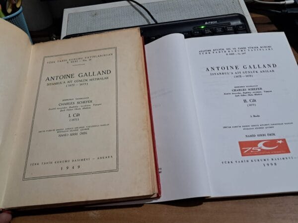 İSTANBUL'A AİT GÜNLÜK ANILAR(1672-1673) 2 Cilt Takım/ANTOINE GALLAND - Görsel 2