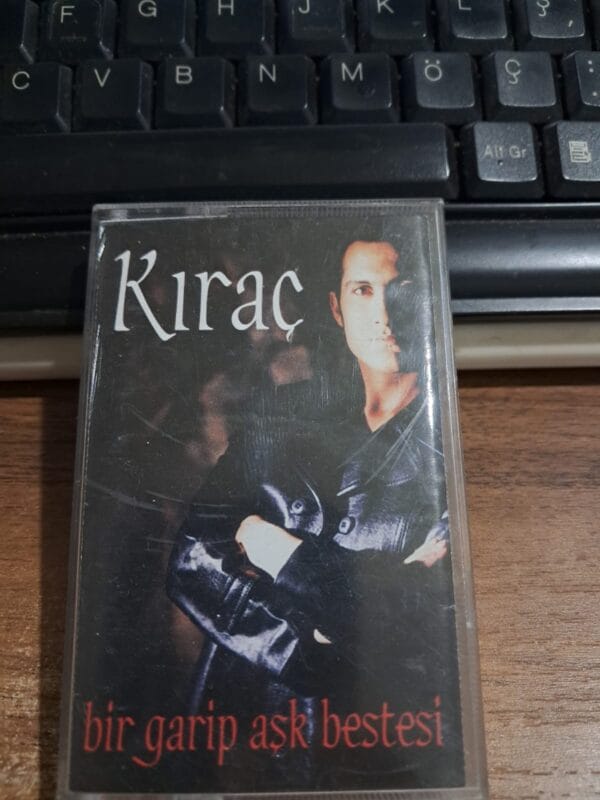 KIRAÇ-Bir Garip Aşk Bestesi(Kaset)