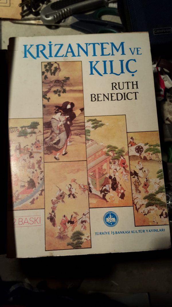 KRİZANTEM ve KILIÇ / Ruth BENEDICT