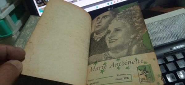 MARİE ANTOİNETTE/F.W.KENYON - Görsel 3