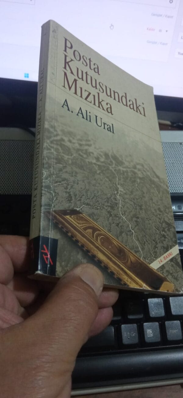 Posta Kutusundaki Mızıka/ A.Ali URAL