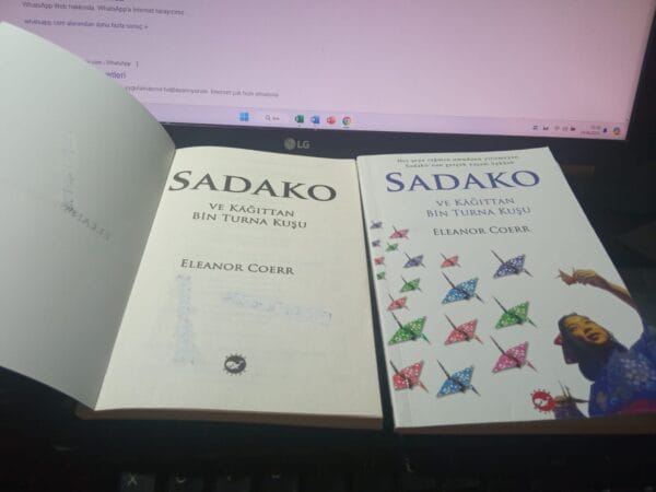 SADAKO VE KÂĞITTAN BİN TURNA KUŞU/Eleanor COERR