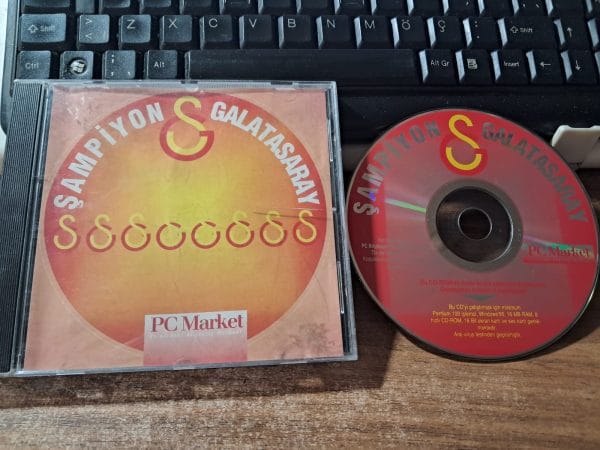 ŞAMPİYON GALATASARAY-Galatasaray Marşları (CD)