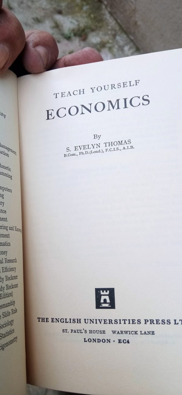 Teach Yourself ECONOMICS/ by S.Evelyn THOMAS - Görsel 2