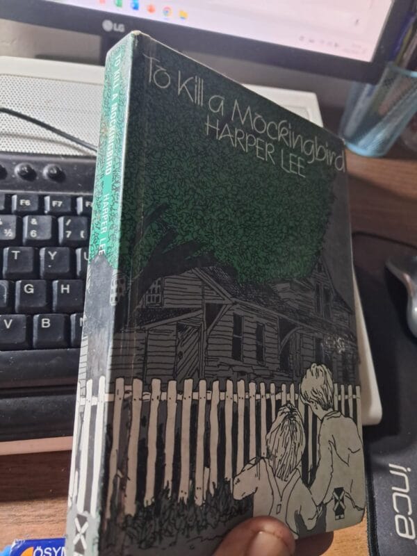 To Kill a Mockingbird/Harper LEE