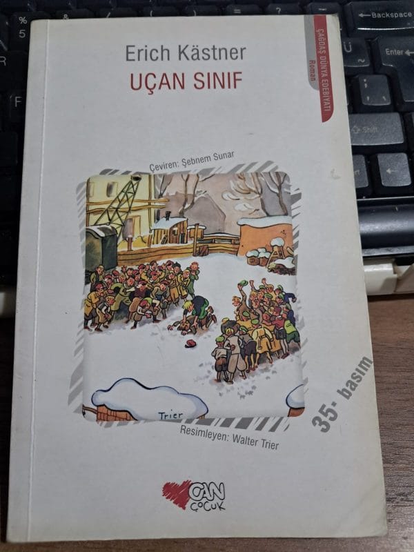 UÇAN SINIF/Erich KASTNER