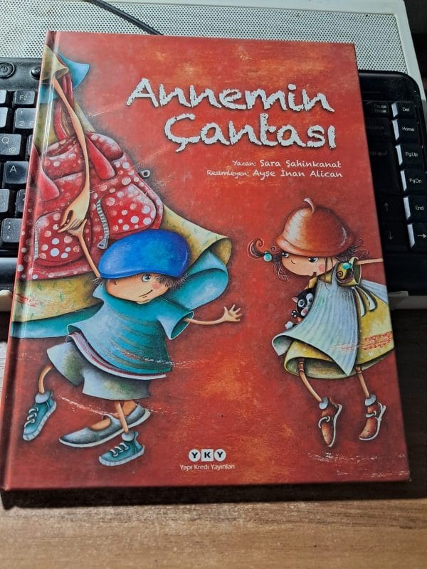 ANNEMİN ÇANTASI/Sara ŞAHİNKANAT