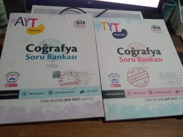 eis Yayınları AYT-TYT HAZIRLIK COĞRAFYA SORU BANKASI (2 KİTAP)